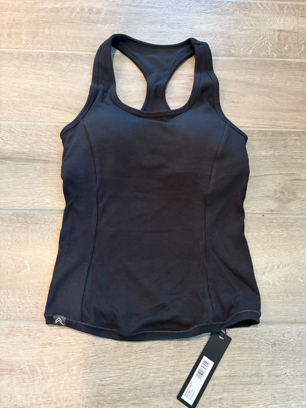 ONER ACTIVE MELLOW RIB SCOOP NECK VEST w/BUILT IN BRA - SMALL - Picture 4 of 5